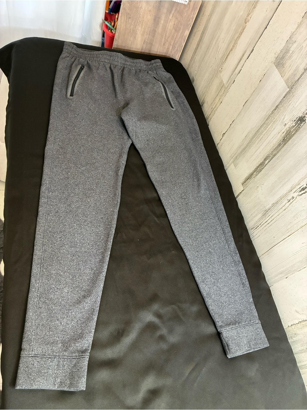 Old Navy dynamic fleece charcoal gray women’s Sz S charcoal gray joggers